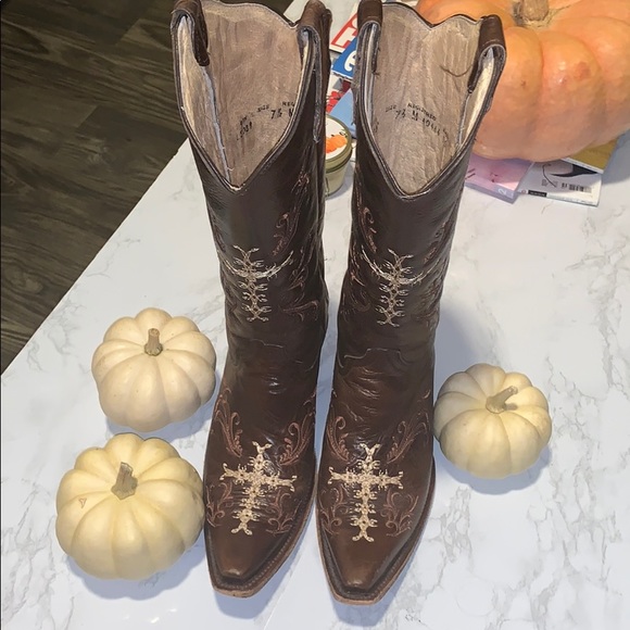 Corral Shoes - Circle G / Corral Boots {7.5}